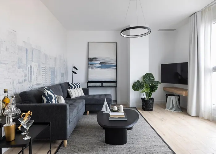 Malaga Urban Sky 3 Bed Apartment 22K