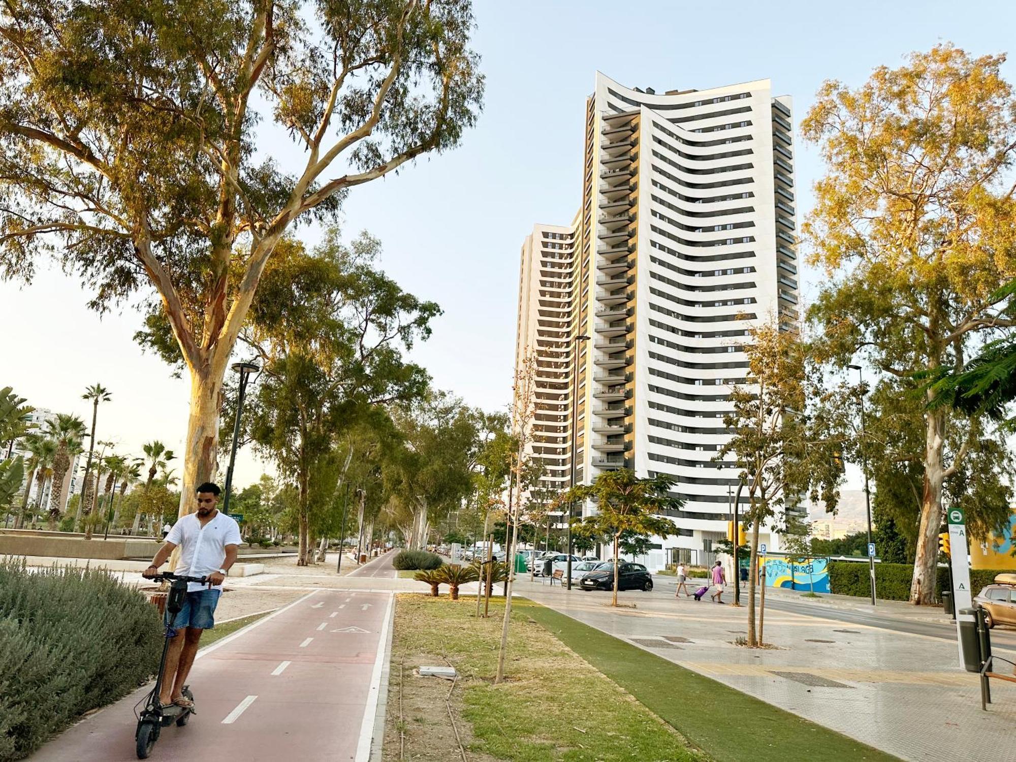 Urban Sky 3 Bed 22k Apartment *